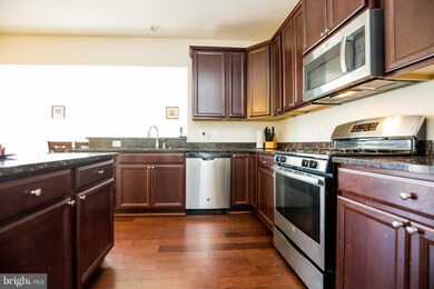 10380 Stewards Chance Ln, White Plains, MD 20695 - photo 5