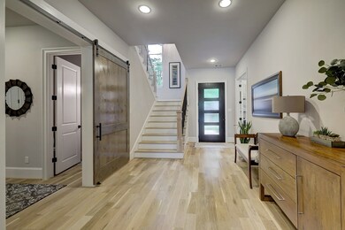 359 Wycliffe Dr, Houston, TX 77079 - photo 5