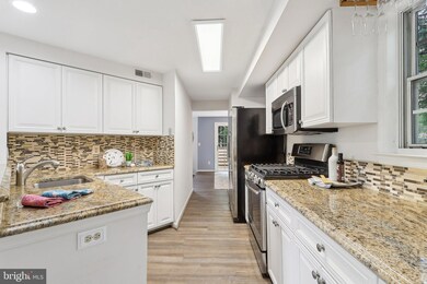 11751 Arbor Glen Way, Reston, VA 20194 - photo 7