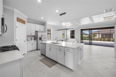 14932 Serene Shores Loop, Lakewood Ranch, FL 34211 - photo 3