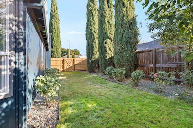 2330 Savannah Dr, Central Point, OR 97502 - photo 4