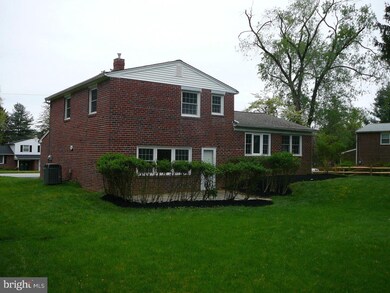 27 Buck Run Ln, Malvern, PA 19355 - photo 2
