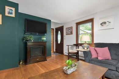 74 N Raymond Rd Gray ME 04039-large-006-