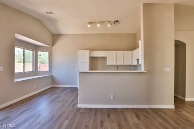 2350 Crooked Creek Ave, Las Vegas, NV 89123 - photo 5