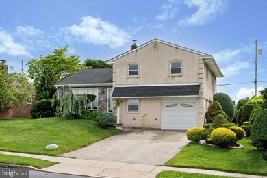 2208 Clover Dr, Broomall, PA 19008 - photo 3