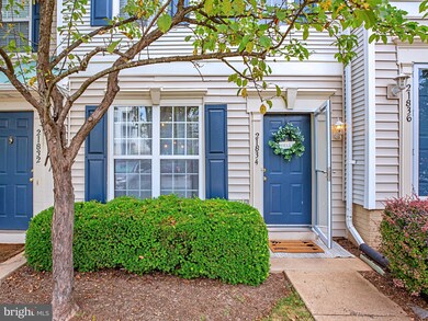 21834 Elkins Terrace unit 48, Sterling, VA 20166 - photo 2