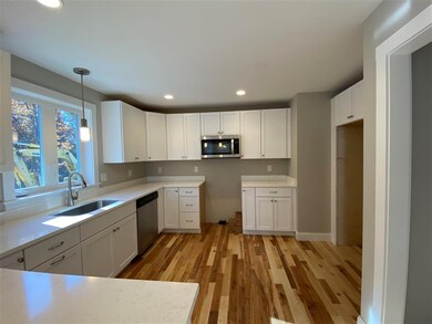 9 Clover Ln unit Lot 84, Londonderry, NH 03053 - photo 6