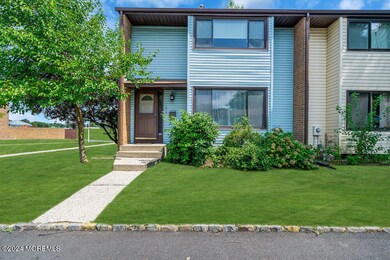 195 Canterbury Ct, East Windsor, NJ 08520 - photo 4