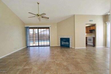 7839 W Julie Dr Glendale AZ-large-004-Li