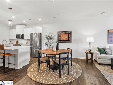 11 Reames Ct, Greenville, SC 29611 - photo 7