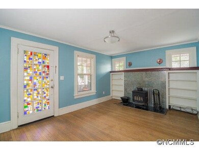 Living RM w/ woodburning FP