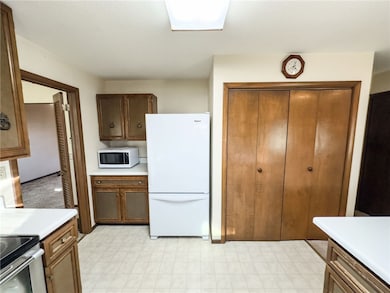 10622 N 450th St, Oblong, IL 62449 - photo 7