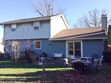 19 Pine Ave, Tamaqua, PA 18252 - photo 3