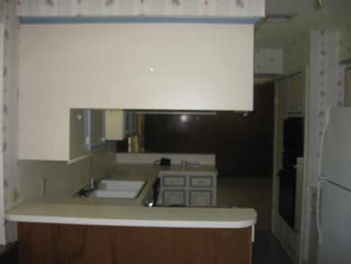 330 N Forest Blvd, Houston, TX 77090 - photo 6