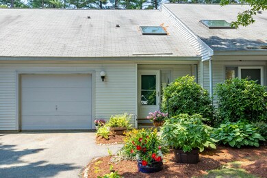 32 Highland Green Ln, Merrimack, NH 03054 - photo 2