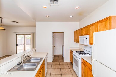 06 Kitchen