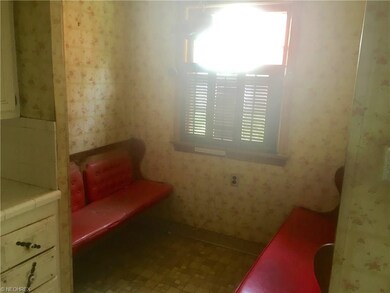 1924 Powell Ave, Cleveland Heights, OH 44118 - photo 5