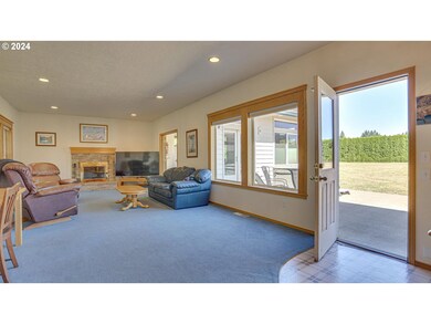 13966 SE Le Ann Ct, Boring, OR 97009 - photo 5