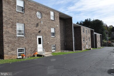 23 Orchard Hills Dr unit F, Boyertown, PA 19512 - photo 2