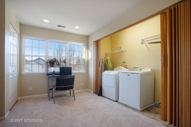 988 Webster Ln, Des Plaines, IL 60016 - photo 3