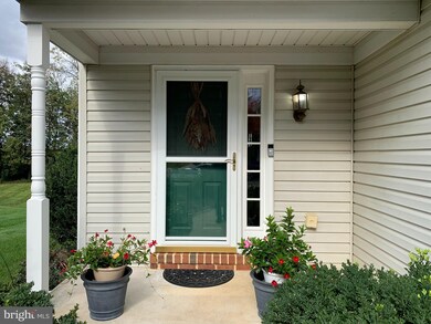 4017 Parkside Ct, Mount Joy, PA 17552 - photo 2