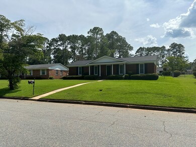 1817 W Lakeridge Dr, Albany, GA 31707 - photo 2