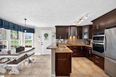 350 Mcmillin Blvd, Boiling Springs, SC 29316 - photo 4