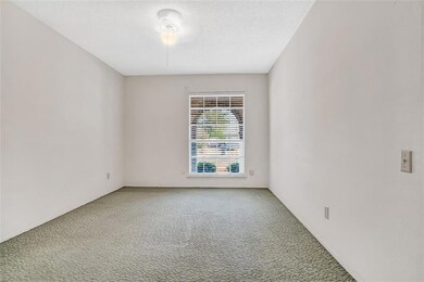 10632 Sombra Verde Dr, El Paso, TX 79935 - photo 5