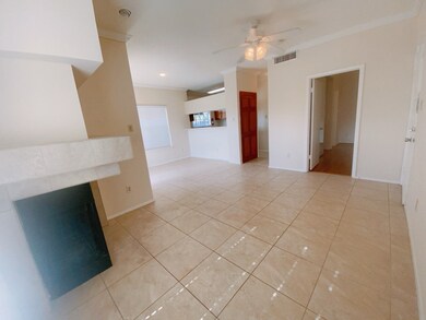 7900 Bissonnet St unit D-11, Houston, TX 77074 - photo 2