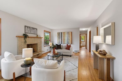 3957 Lake Curve Ave N, Minneapolis, MN 55422 - photo 4