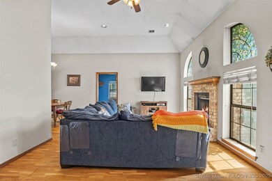 25145 S Shepherd Dr, Claremore, OK 74019 - photo 2