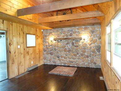 1521 Carney Rd, Castleton On Hudson, NY 12033 - photo 2