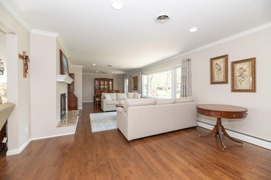 4209 Old Colony-6