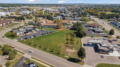 2610 Liberty Ln, Janesville, WI 53545 - photo 4