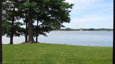 945 Cimarron Oval, Aurora, OH 44202 - photo 4