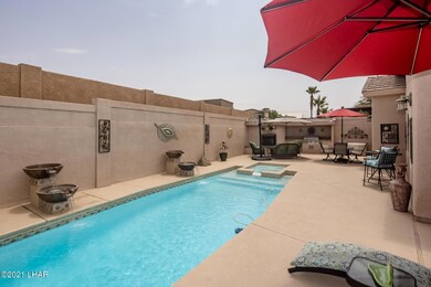 Sparkling Private Yard