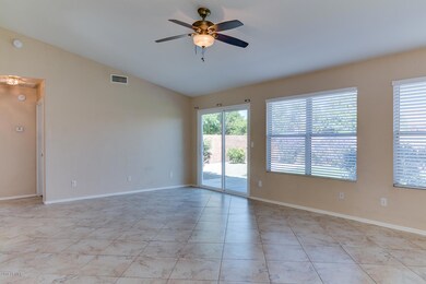 8-GREAT ROOM