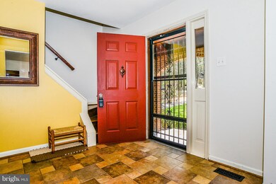 5310 Summit Dr, Fairfax, VA 22030 - photo 2