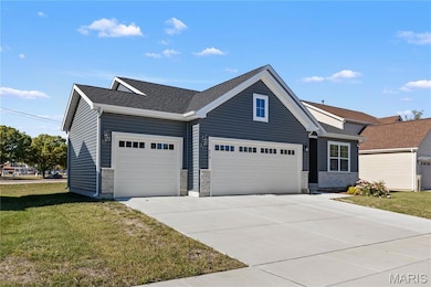 973 Brookfield Chase Ct, Florissant, MO 63031 - photo 2