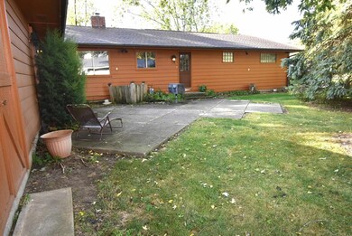 205 W South St, Boswell, IN 47921 - photo 6