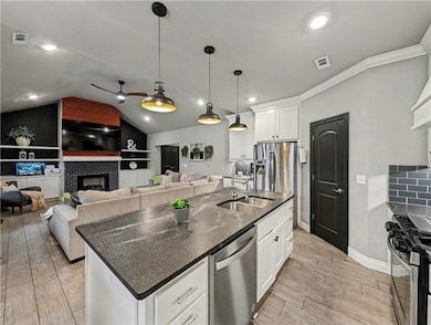 921 W Ashmore Landing Loop, Centerton, AR 72719 - photo 7