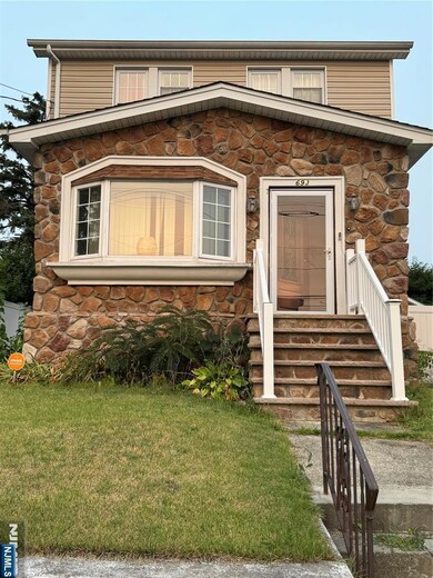 693 E 31st St unit 695, Paterson, NJ 07513 - photo 2