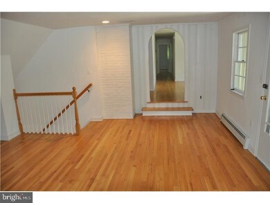 22 Carnegie Dr, Princeton, NJ 08540 - photo 2