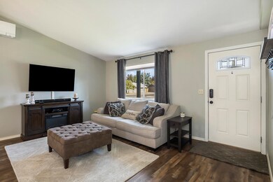 2271 SW 33rd St, Redmond, OR 97756 - photo 7