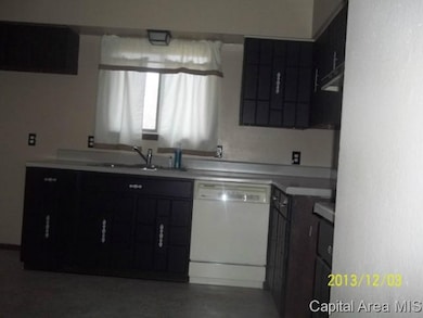 333 Westport Rd, Galesburg, IL 61401 - photo 4