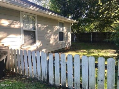 410 Washington St unit B, Bay Saint Louis, MS 39520 - photo 5