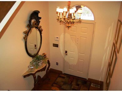 Entry/Foyer.