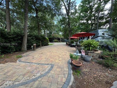 173 Arrow Rd, Hilton Head Island, SC 29928 - photo 4