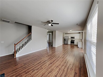 3423 Eva Trellis Ct, High Point, NC 27265 - photo 3