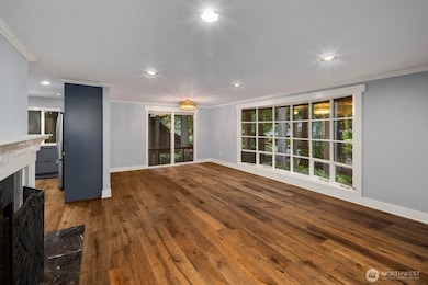 2910 Sahalee Dr E, Sammamish, WA 98074 - photo 2